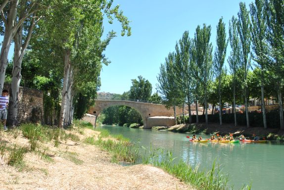 Puente sobre el rio tajo 